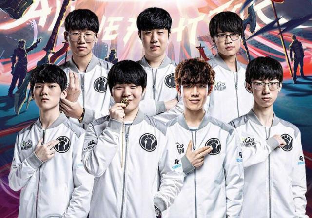 组在战术方 组在战术方